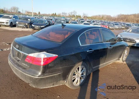 2009 Hyundai Genesis 4.6 z USA, uszkodzony, nr VIN KMHGC46F39U055360